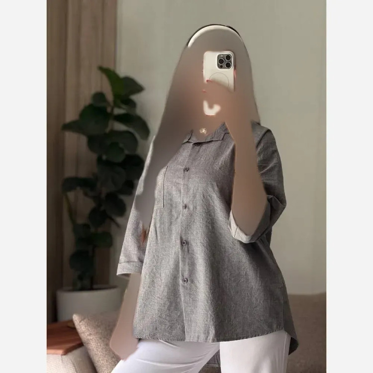 شومیز زنانه مدل دلین آستین پاکتی پارچه شانتون ژاکارد فری سایز