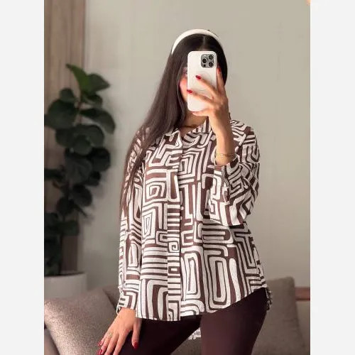 شومیز دخترانه طرح دار مدل ملین جنس پارچه پری ترک فری سایز
