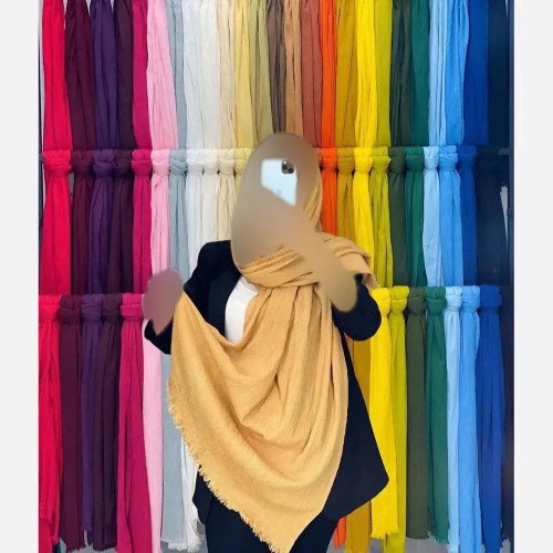 شال نخی پفکی تک رنگ زرد سایز فری