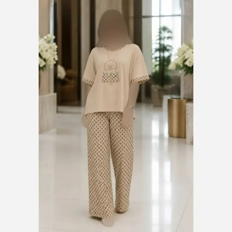 ست تیشرت و شلوار زنانه طرح LV مدل عروسکی جنس گلکسی نخ پنبه سایز فری 38 تا 48