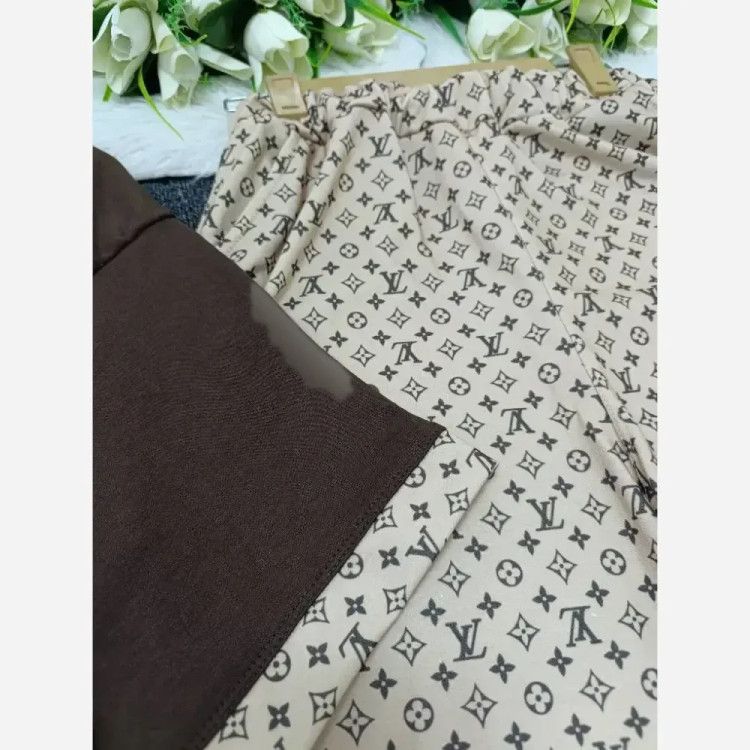 ست تیشرت و شلوار زنانه طرح LV مدل عروسکی جنس گلکسی نخ پنبه سایز فری 38 تا 48