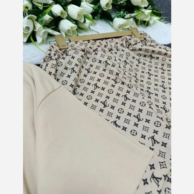 ست تیشرت و شلوار زنانه طرح LV مدل عروسکی جنس گلکسی نخ پنبه سایز فری 38 تا 48
