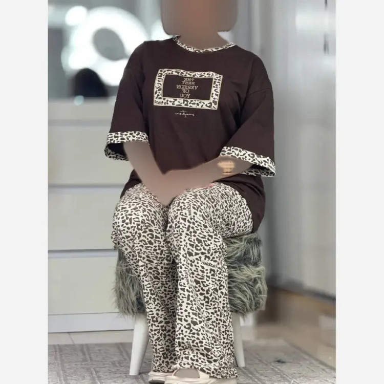 ست تیشرت و شلوار زنانه طرح پلنگی جنس گلکسی پنبه فری سایز 38 تا 48