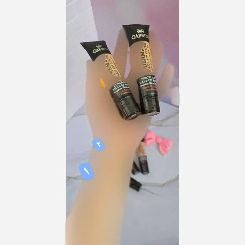 کرم پودر گابرینی مات کننده با پوشش بالا و SPF 15 مناسب پوست چرب و مختلط