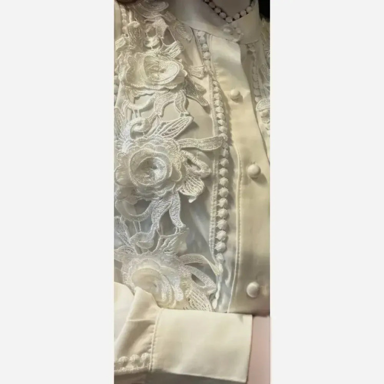شومیز زنانه مجلسی الیزه مصری سایز بزرگ با خرج کار گیپور گل برجسته
