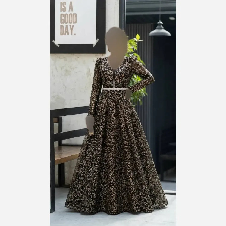 پیراهن مجلسی زنانه مدل بهار شاین با دامن تور ژپوندوزی شده قد 150