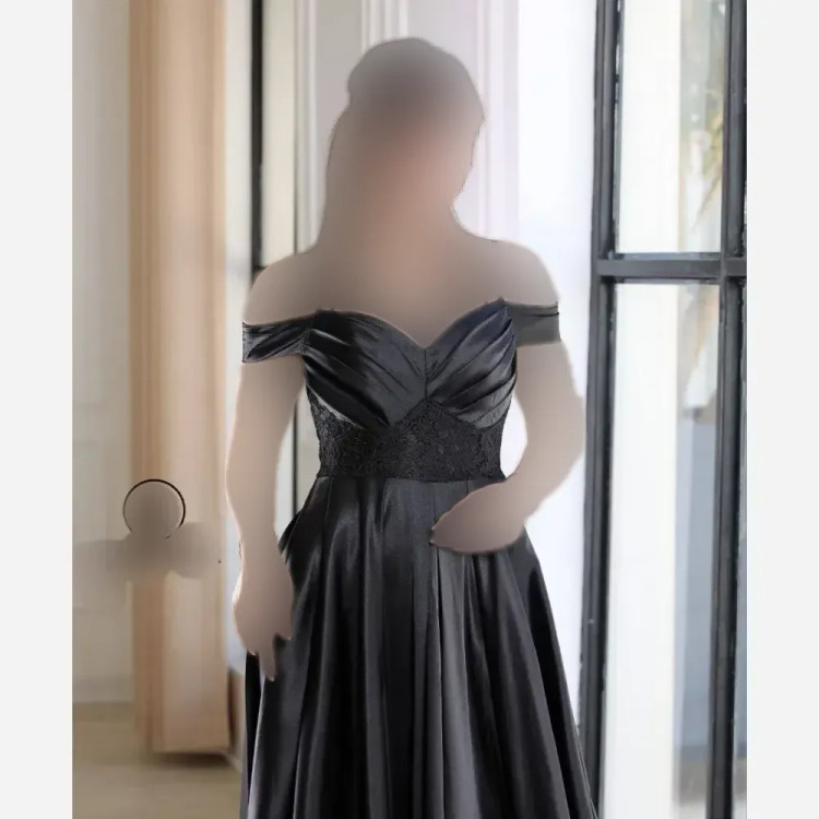 پیراهن مجلسی زنانه مدل سلین جنس ساتن آمریکایی و دانتل رنگ سبز و مشکی سایز 36 تا 48