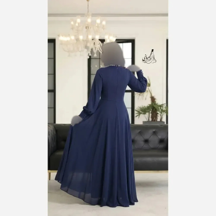 پیراهن مجلسی زنانه مدل زمرد جنس کرپ حریر سنگدوزی شده کاپدار و آستردار سایز 42 تا 50
