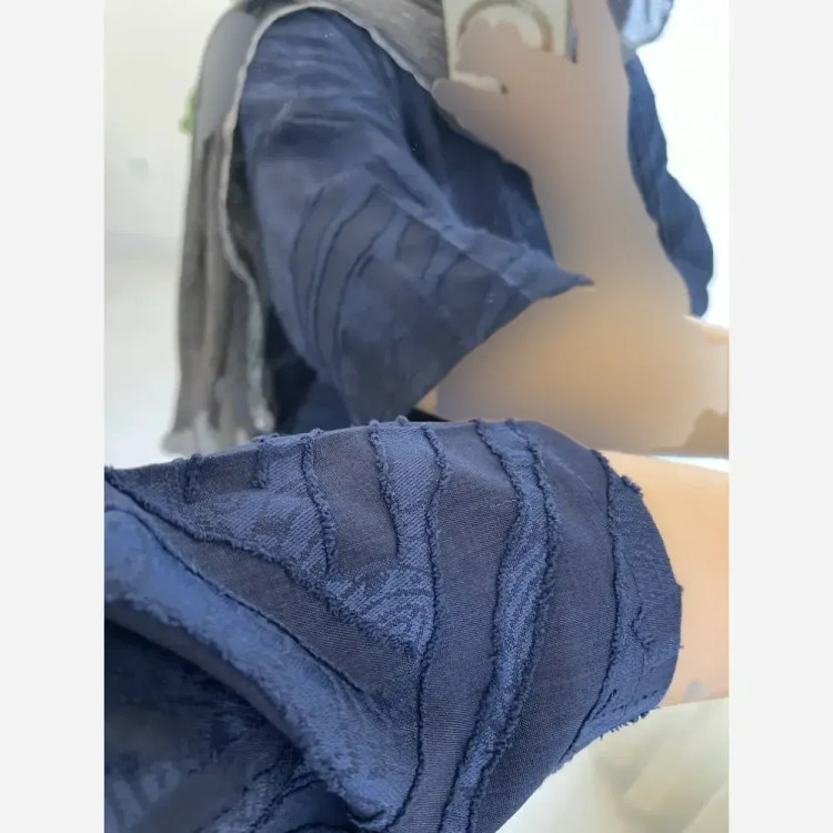 شومیز زنانه باکسی مدل ساغر جنس حریر کسمه مزونی فری سایز