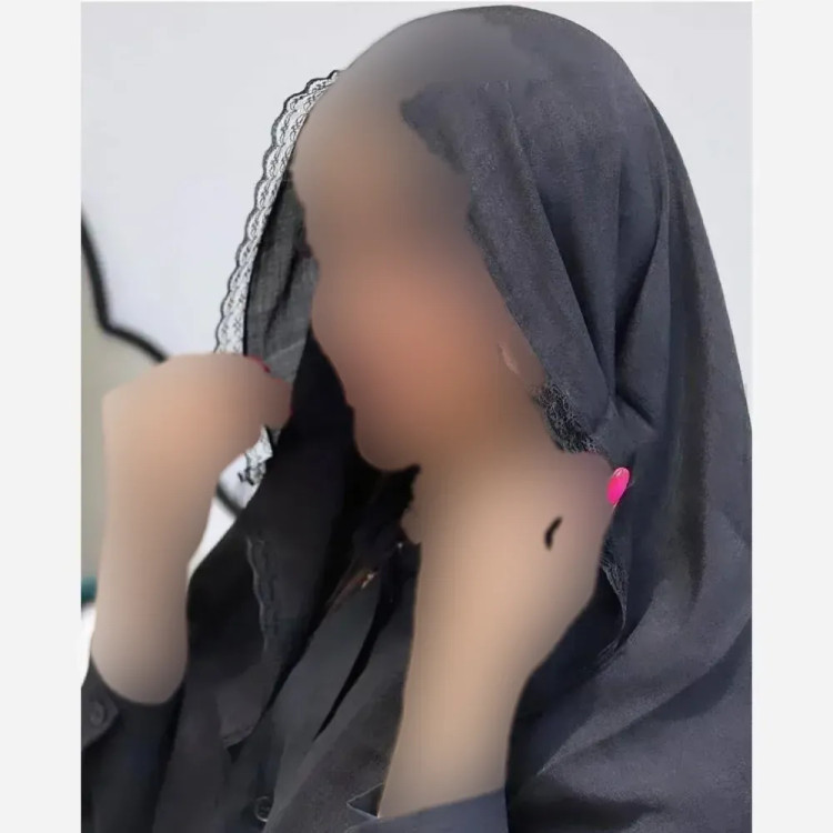شال مجلسی زنانه طرح درختی دور دانتلی و لب نگین دار سایز 70 در 180 سانتیمتر