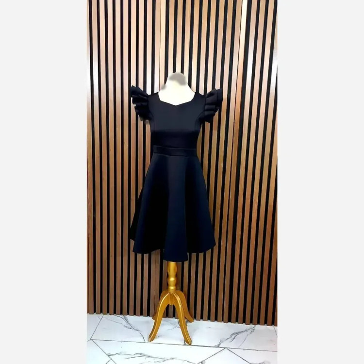 پیراهن زنانه مدل دلسا جنس ساندویچی رنگ مشکی قد 100 پشت زیپدار