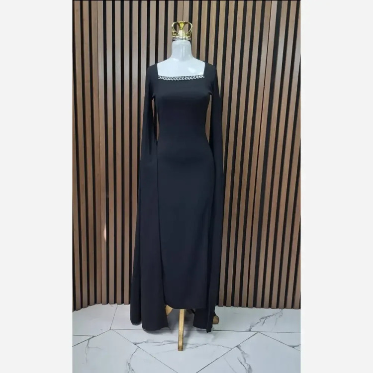 پیراهن زنانه مدل رزیار جنس دالقیچ قد 135 در رنگبندی مشکی و سبز سایز 40 تا 50