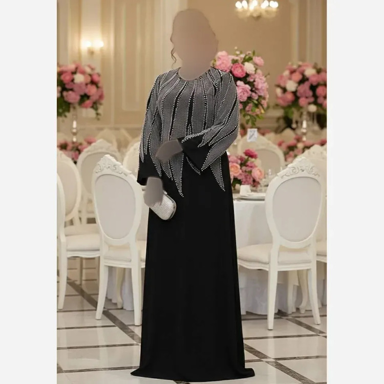 پیراهن زنانه مجلسی مدل نازنین جنس کرپ دالقیچ مشکی با خرجکار نگین و مروارید سایز 38 تا 60