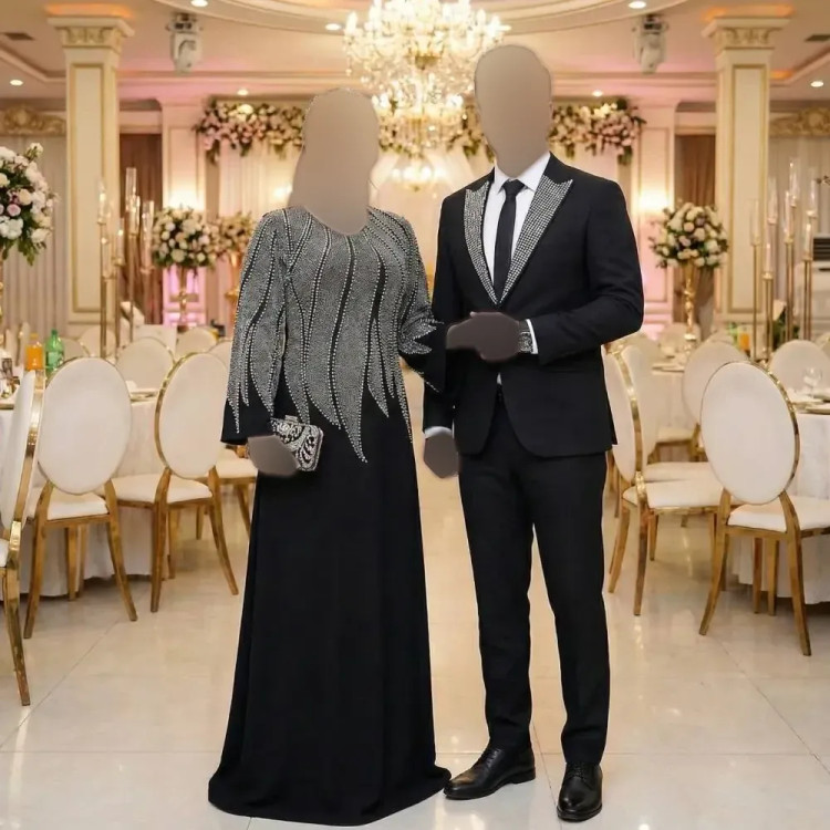 پیراهن زنانه مجلسی مدل نازنین جنس کرپ دالقیچ مشکی با خرجکار نگین و مروارید سایز 38 تا 60