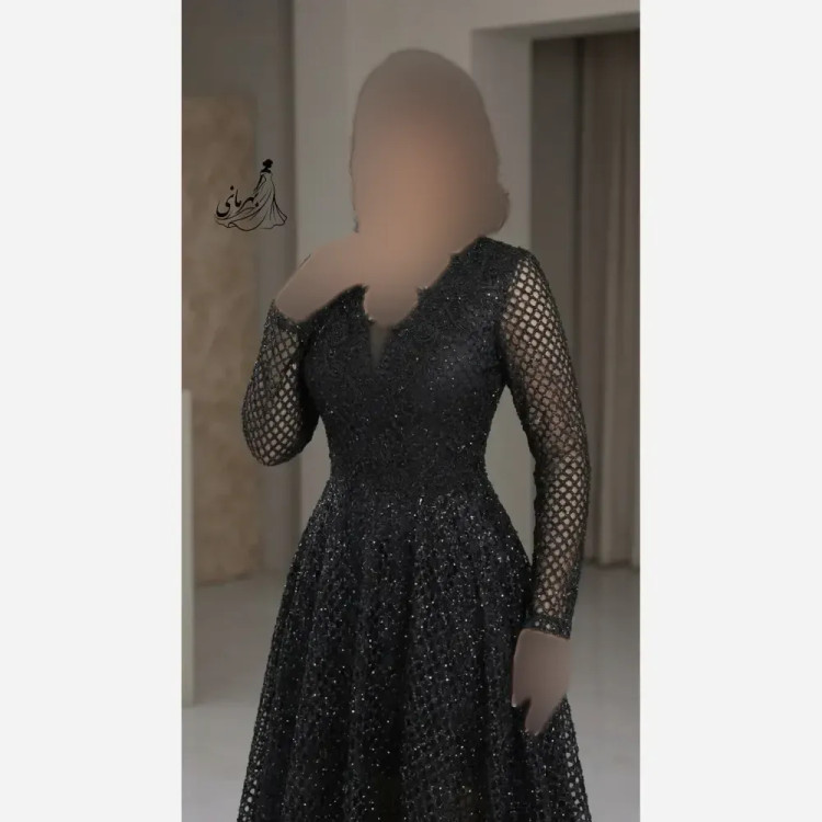 پیراهن مجلسی زنانه مدل زرین دانتل چمنی سنگدوزی شده سایزبندی 40 تا 58