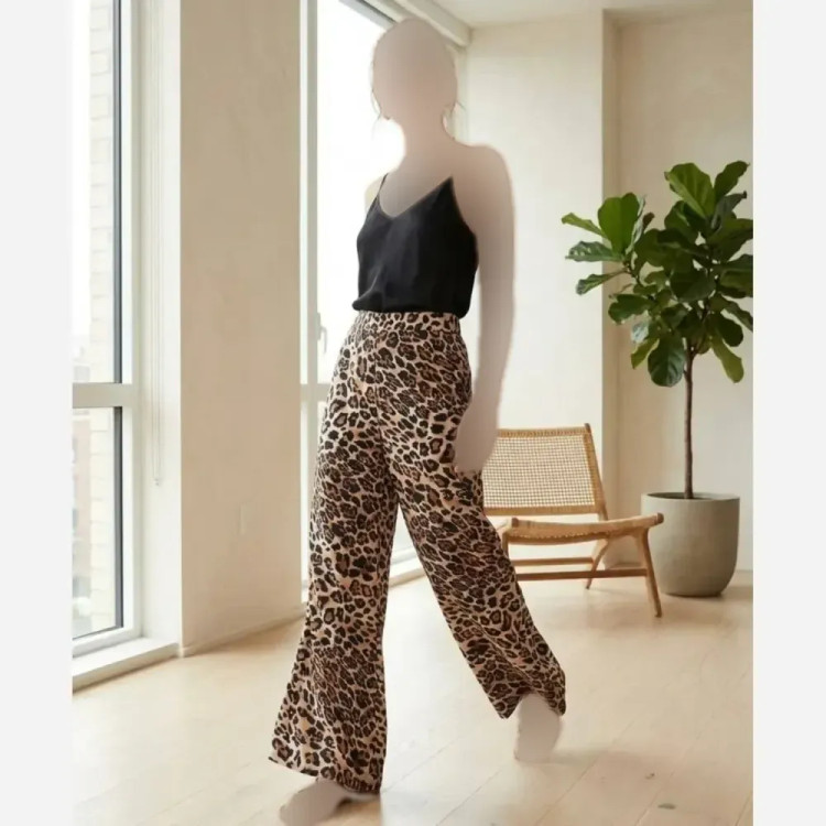 شلوار بگ طرحدار زنانه جنس بوگاتی فری سایز مناسب سایز 40 تا 50