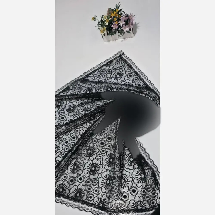 مینی اسکارف گیپور دور دانتل مشکی سایز 65 در 65