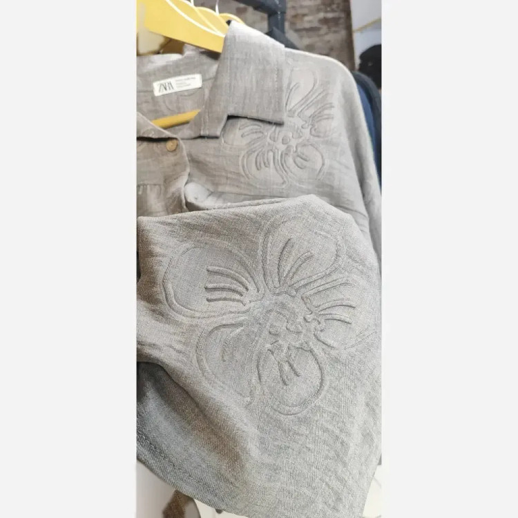 شومیز باکسی زنانه مدل بهدیس جنس پارچه صوفیا داغی فری سایز
