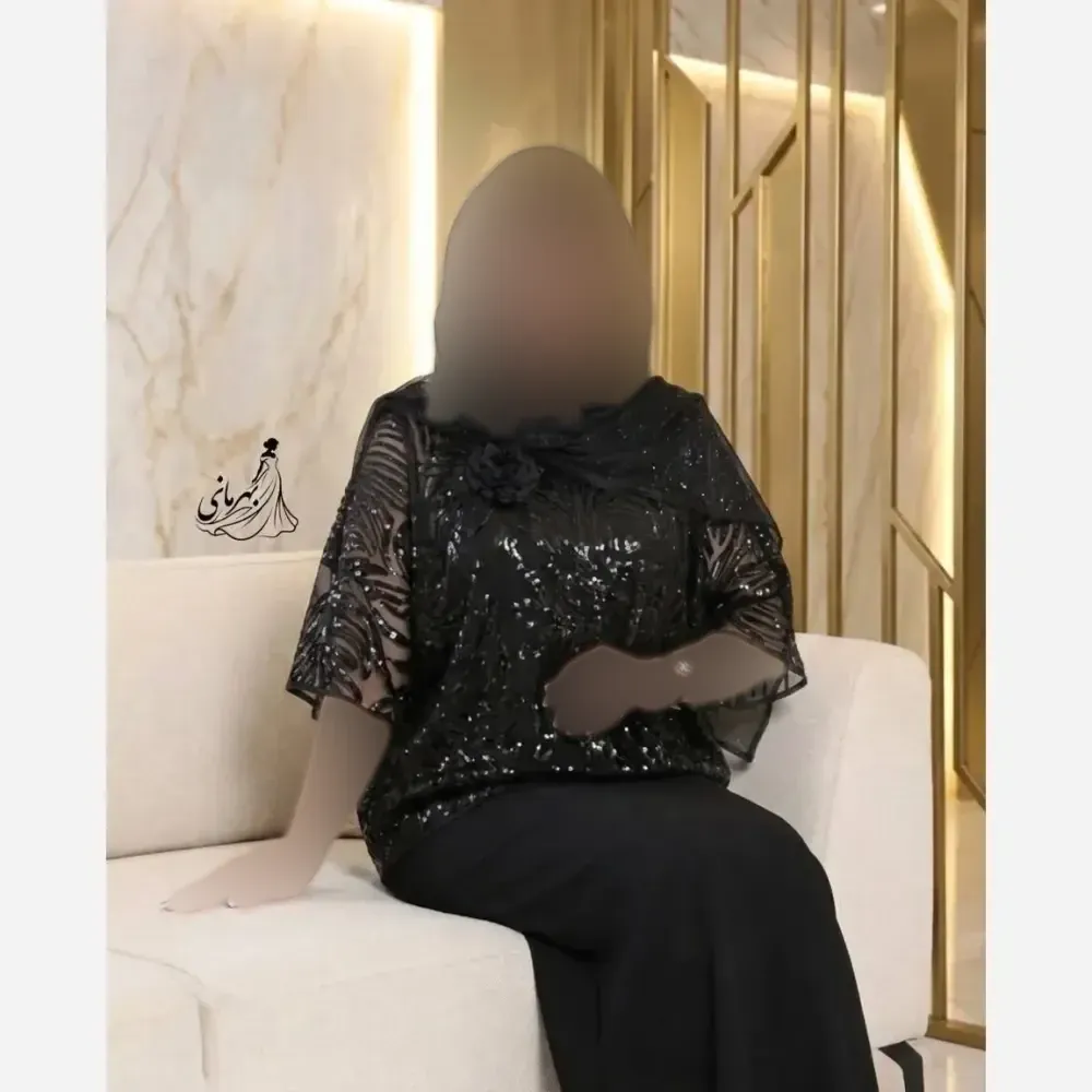 پیراهن ماکسی زنانه سایز بزرگ مدل پریا جنس کرپ و حریر پولکدوزی مشکی سایز 48 تا 56