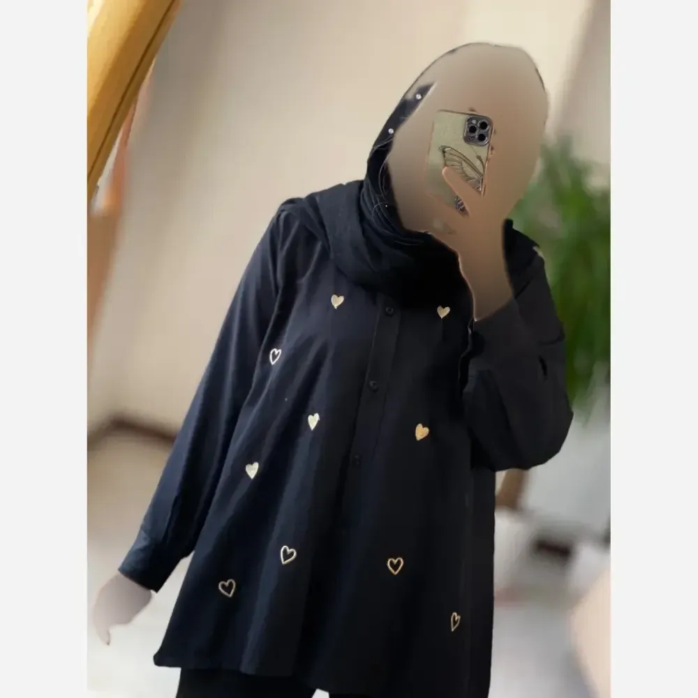 مانتو قوارهدار زنانه طرح قلب گلدوزی شده جنس ویسکوز نخ رنگ مشکی سایز فری 40 تا 48