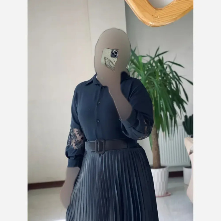 شومیز زنانه باکسی آستین تور جنس کرسپو رنگ مشکی فری سایز