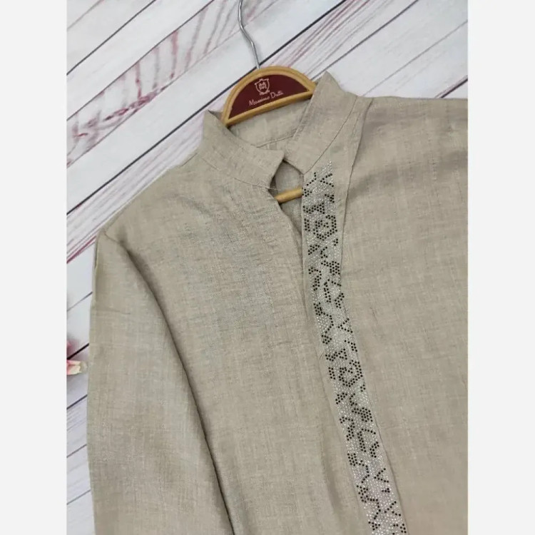 شومیز مانتویی چیمه فری سایز تا 50 جنس صوفیا شانتون کنفی اعلا خنک شیک راحت آبرفت و رنگرفت و چروکی ندارد نگین کاری پرچ شده