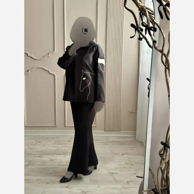 کت شلوار زنانه گلدوزی شده مدل الینا جنس سوپر مازراتی اعلا
