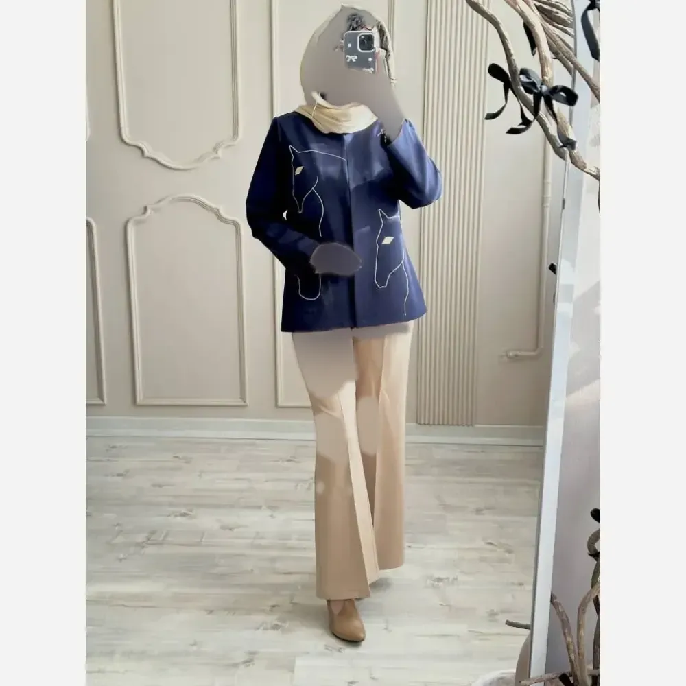 کت شلوار زنانه گلدوزی شده مدل الینا جنس سوپر مازراتی اعلا