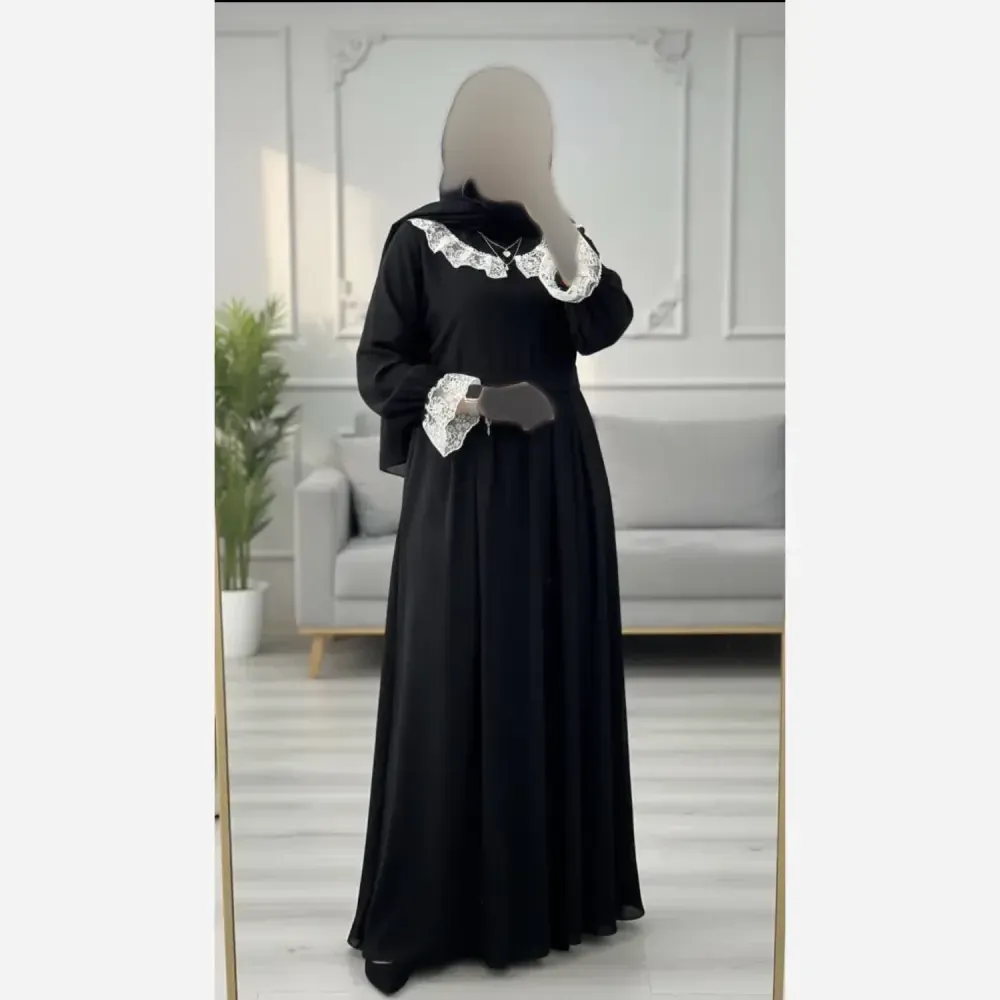 عبا یقه گیپور مشکی الیزه درجه یک فری سایز تنخور عالی وشیک کیفیت تضمینی کمربند دارد