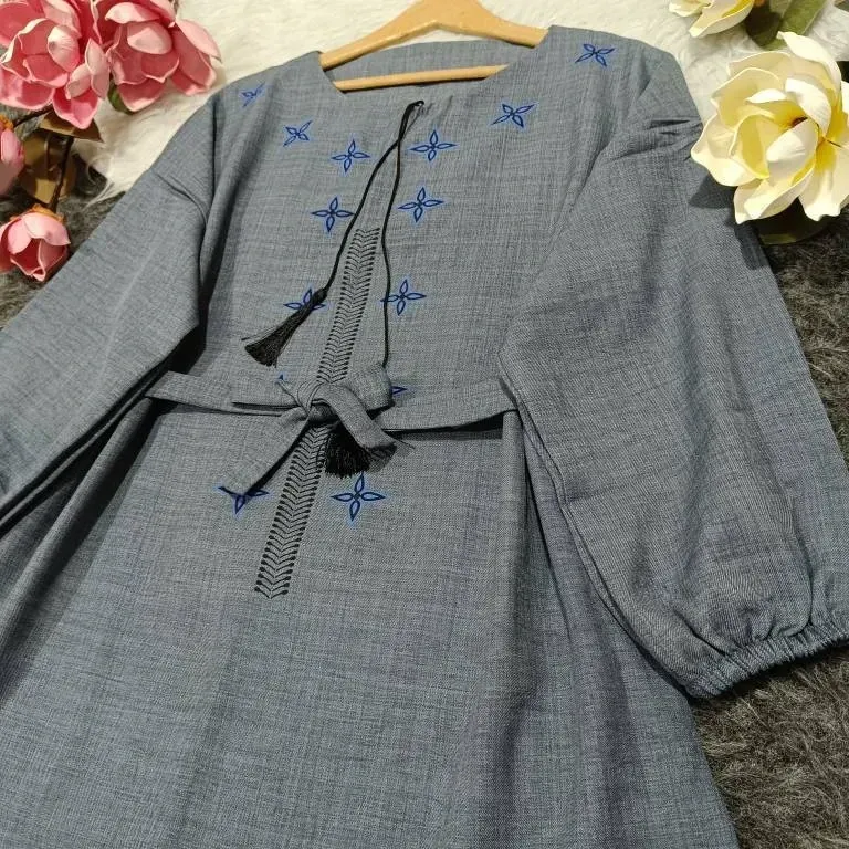 شومیز چاپی گلبرگ 124 جنس صوفیا درجه یک فری سایز 38 تا 48