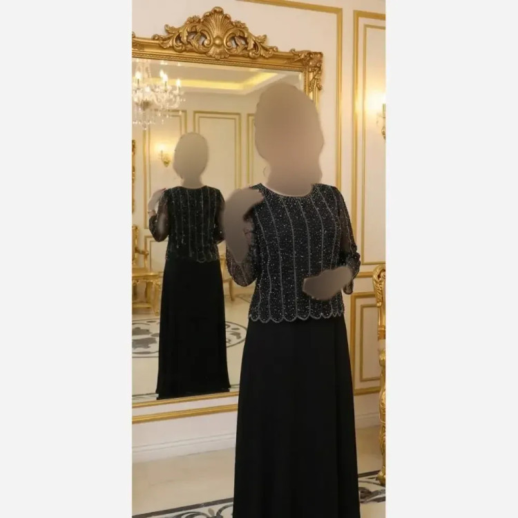 پیراهن مجلسی زنانه سایز بزرگ مدل ستاره با بالاتنه دی ام سی و دامن حریر شیفون مشکی سایز 48 تا 62