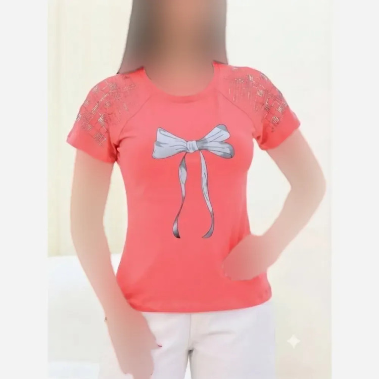 تی شرت باکسی نگینی طرح پاپیون جنس نخ پنبه فری سایز مناسب 38 تا 44