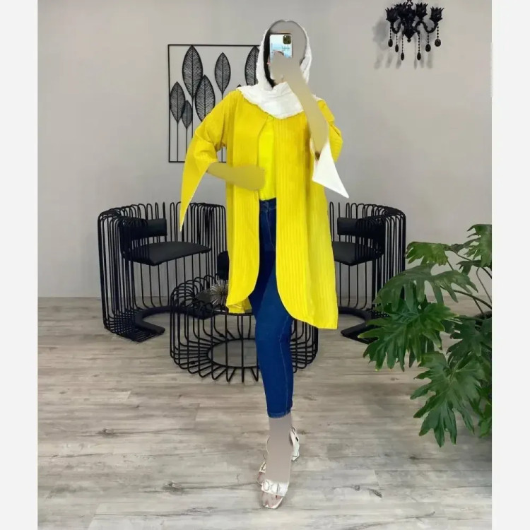 مانتو زنانه آستین لاله ای جنس حریر میله ای رنگ زرد فری سایز