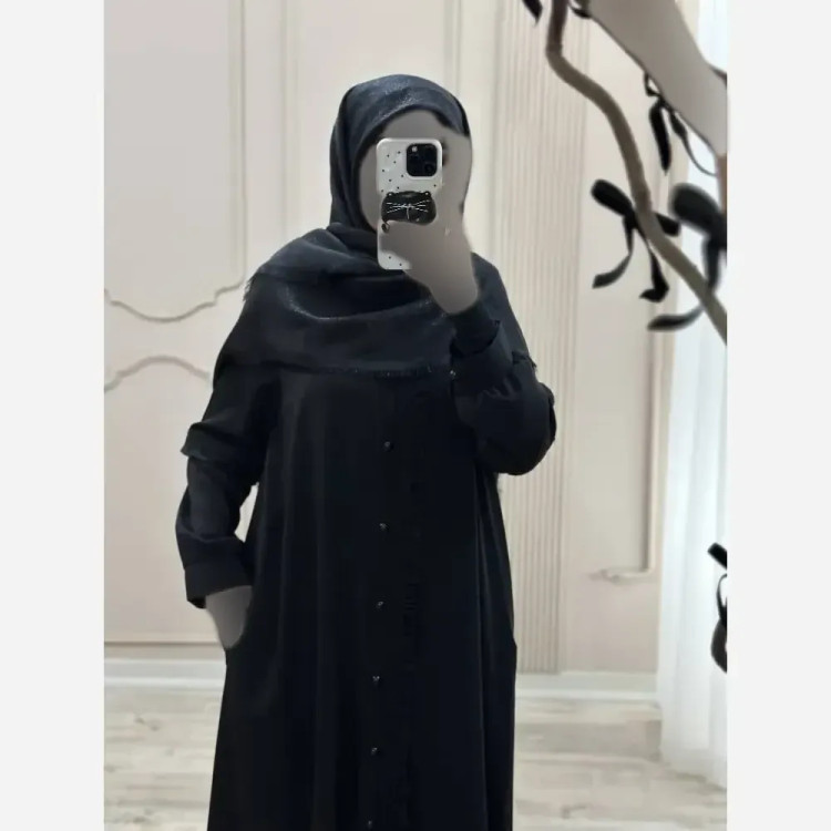 مانتو عبایی جیب دار مدل آفاق جنس کرپ ندا اماراتی با خرج کار گیپور