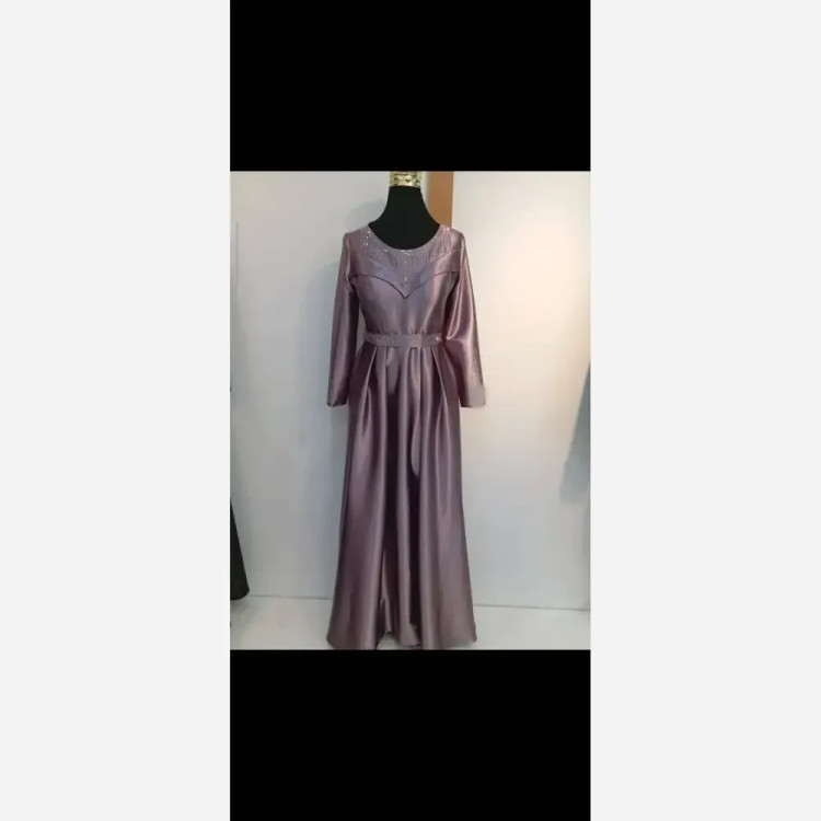 لباس مجلسی زنانه مدل ساره جنس ساتن ال ایکس قد 150