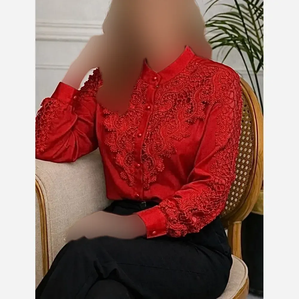 شومیز مجلسی زنانه جنس الیزه مصری با خرج کار گیپور ترک وارداتی قد 70 سایز بزرگ