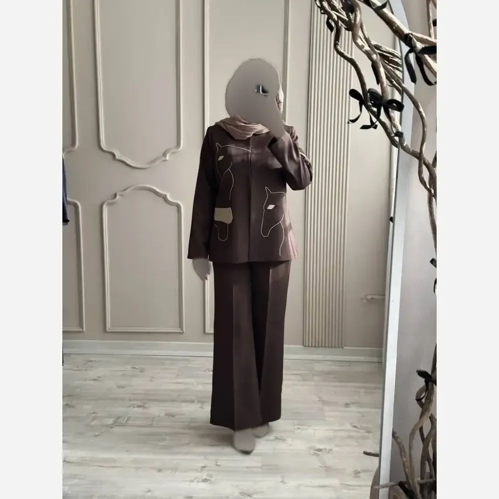 کت شلوار زنانه مدل الینا جنس سوپر مازراتی گلدوزی شده