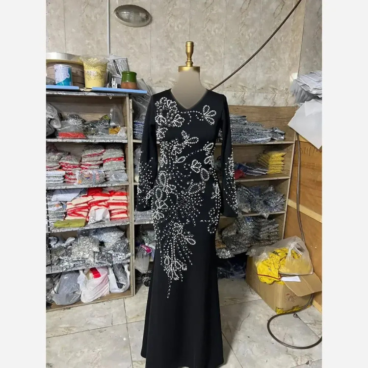 ماکسی مجلسی زنانه مدل خاطره پارچه قواصی مروارید دوزی شده سایز 38 تا 52