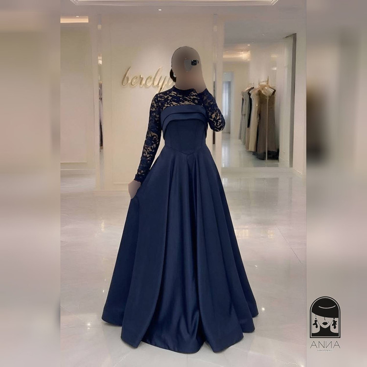 دامن زنانه مدل پوشاک جنس دانتل مخمل و دامن ساتن سایز ۲ تا ۵